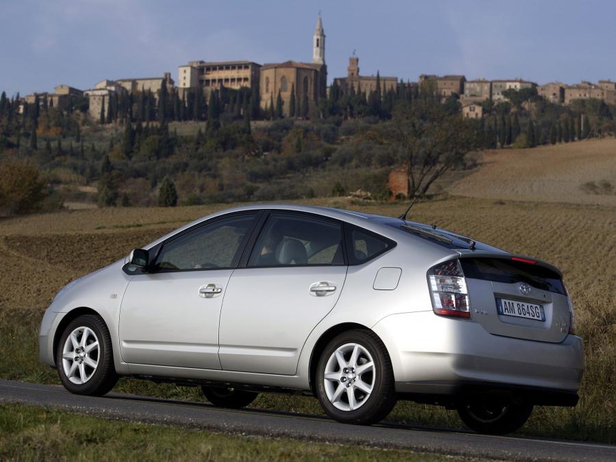  Toyota Prius 2003 года  (фото 13 из 30)